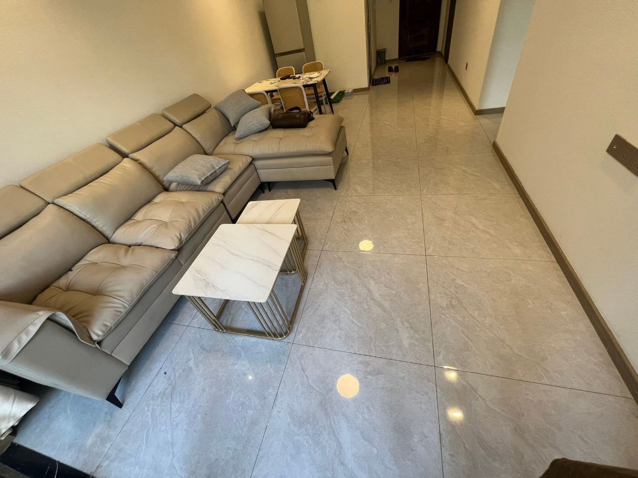 လမ်းမတော်မြို့နယ်၊ ကွန်ဒိုအငှား