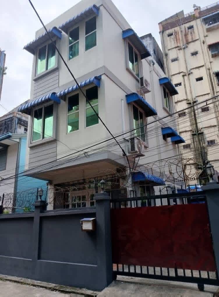 ကမာရွတ်မြို့နယ်ရှိလုံးချင်းအငှား