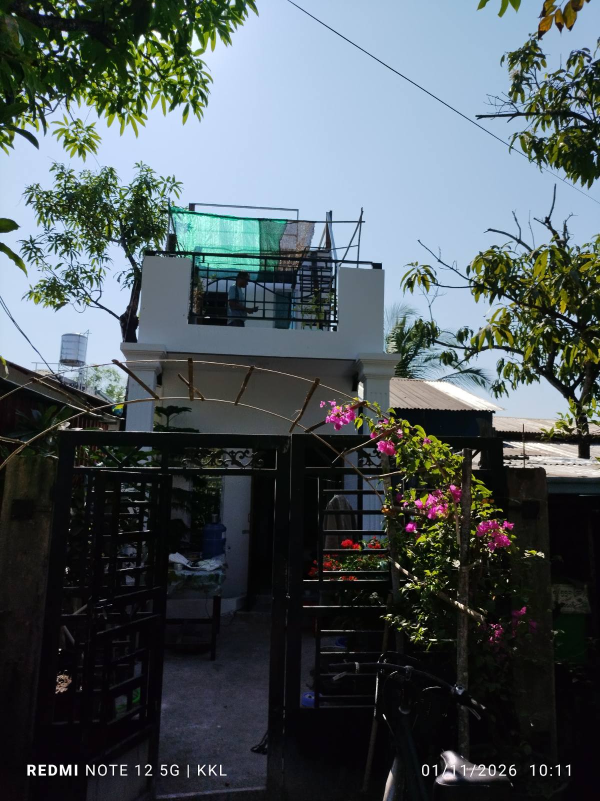 အရှေ့ဒဂုံမြို့နယ်ရှိလုံးချင်းအရောင်း