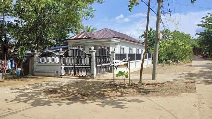 မြောက်ဒဂုံမြို့နယ်လုံးချင်းအရောင်း