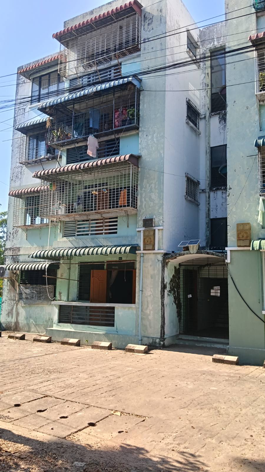 တောင်ဒဂုံမြို့နယ်၊ပုလဲမွန်အိမ်ရာရှိတိုက်ခန်းအရောင်း