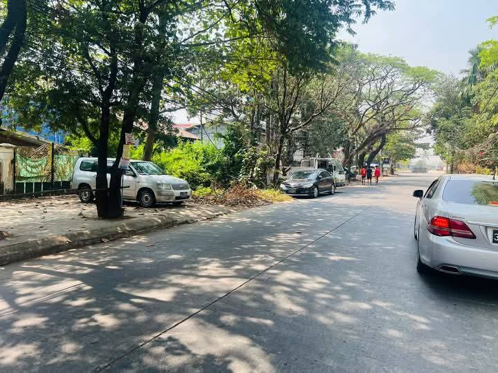 သင်္ဃန်းကျွန်းမြို့နယ်လုံးချင်းအရောင်း