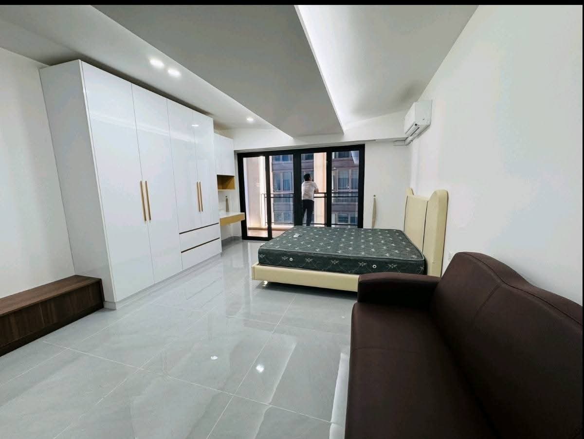 လှိုင်Century Condoအရောင်း