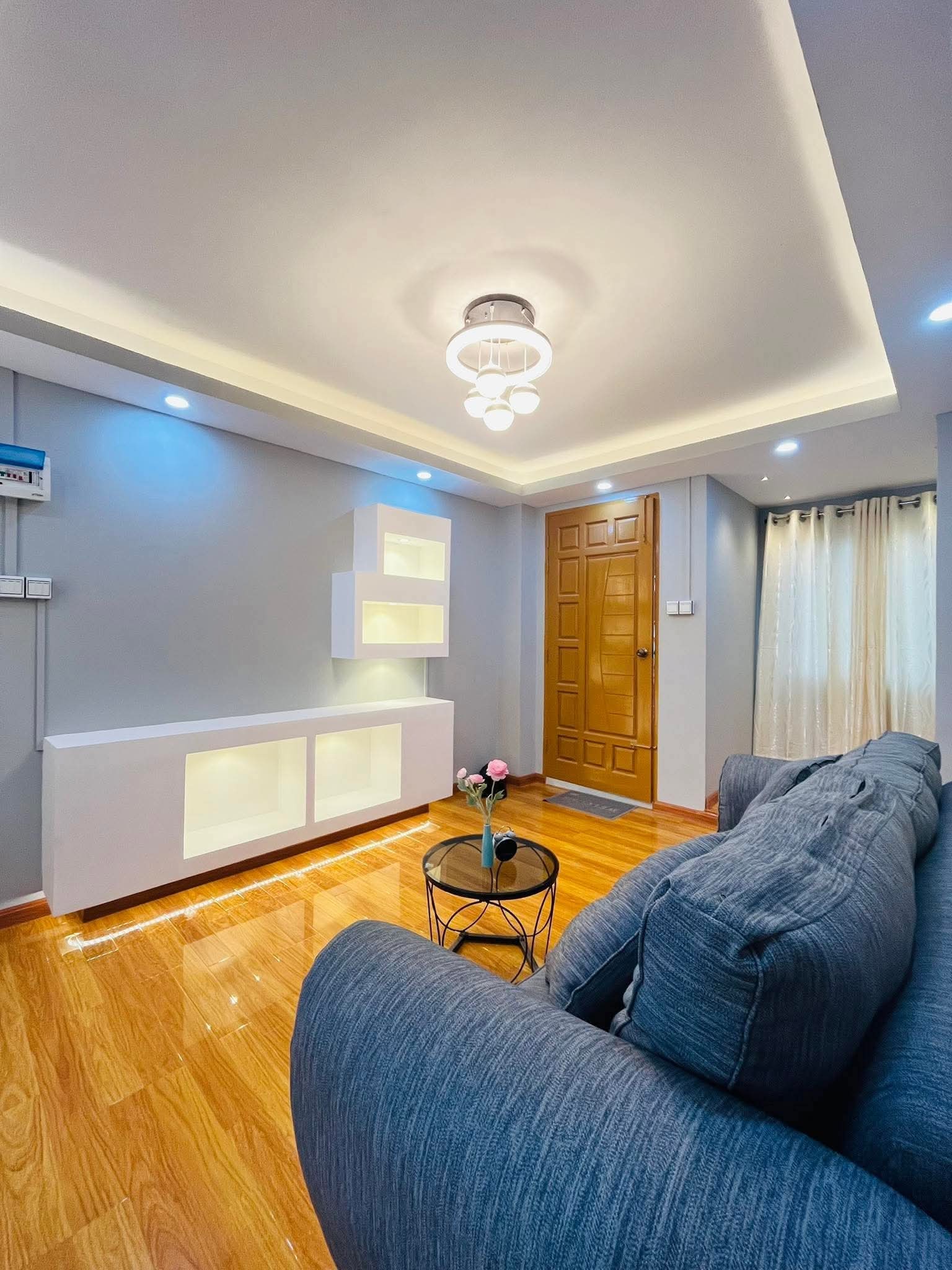 တောင်ဥက္ကလာပမြို့နယ်ရှိ တိုင်ခန်းအရောင်း