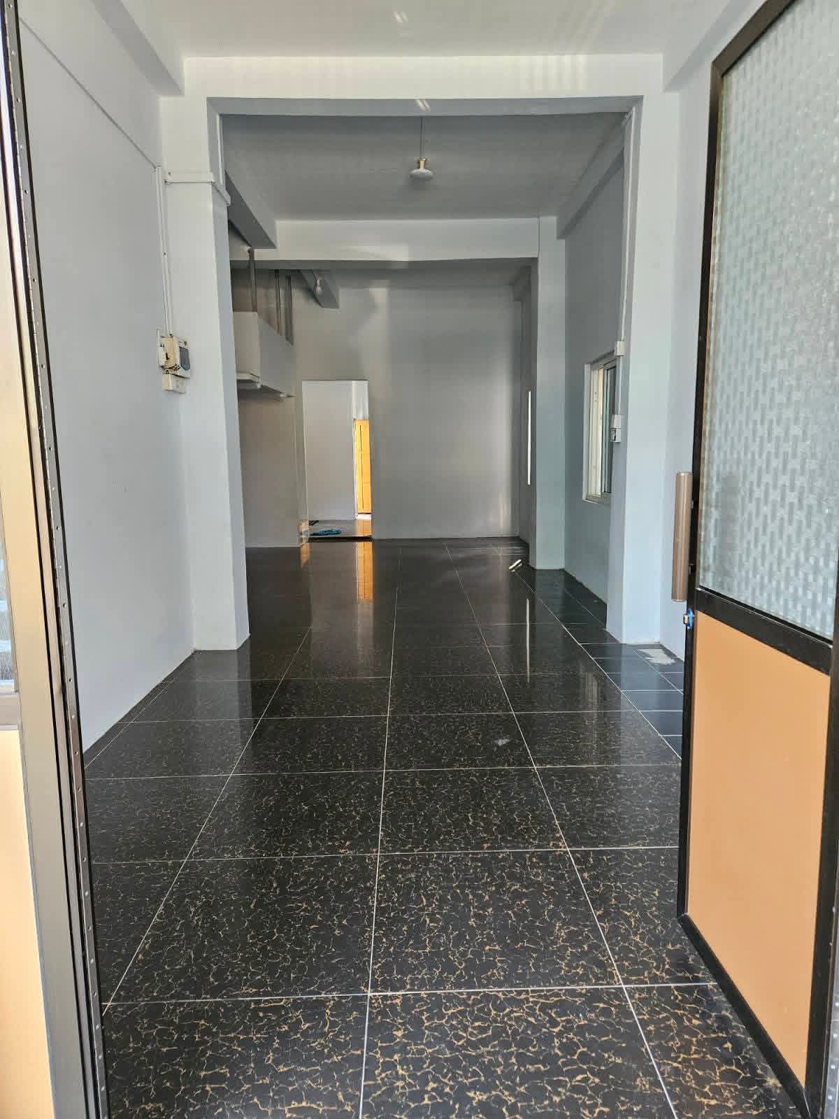 မြောက်ဥက္ကလာပမြို့နယ်ရှိတိုက်ခန်းအရောင်း