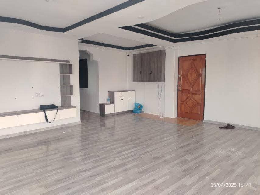 မြေနီကုန်း