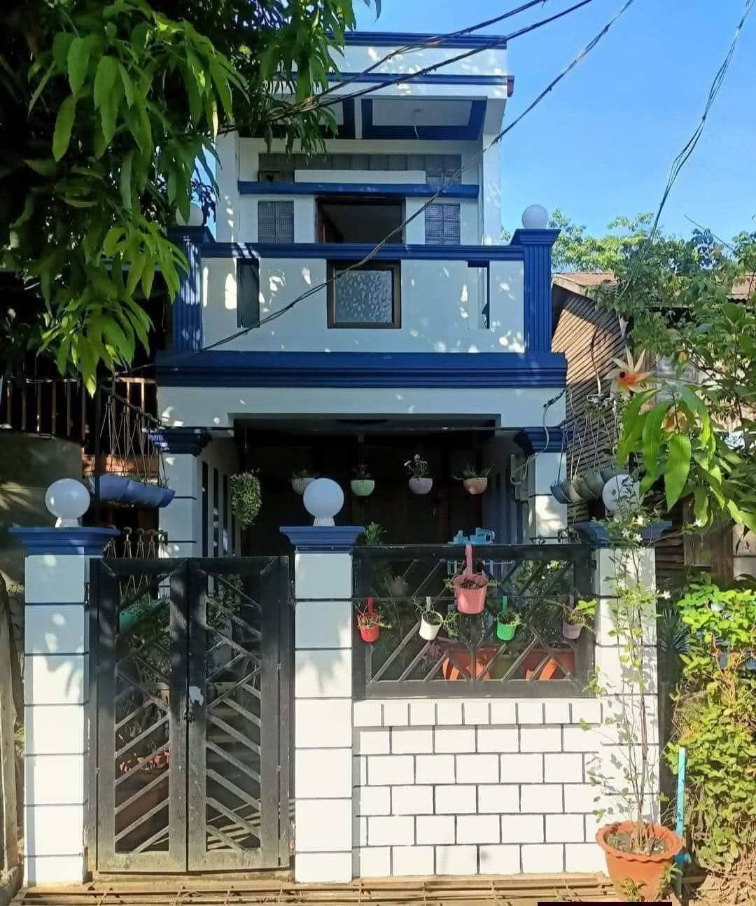 သာကေတမြို့နယ်ရှိ လုံးချင်းအရောင်း